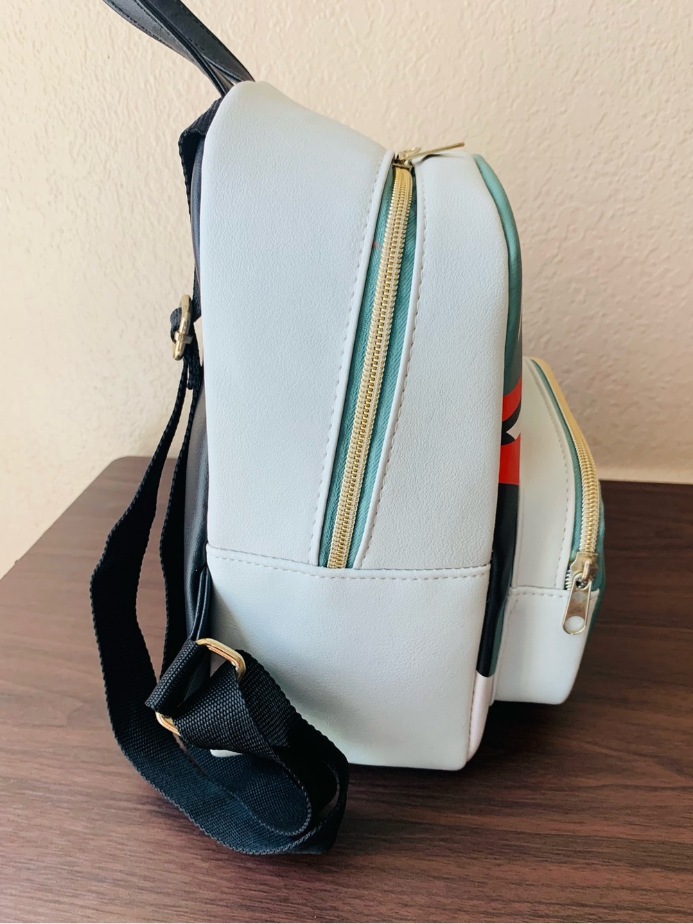 FUNKO Exclusive Star Wars Boba Fett Classic Helmet Mini Backpack - Picture 3 of 8
